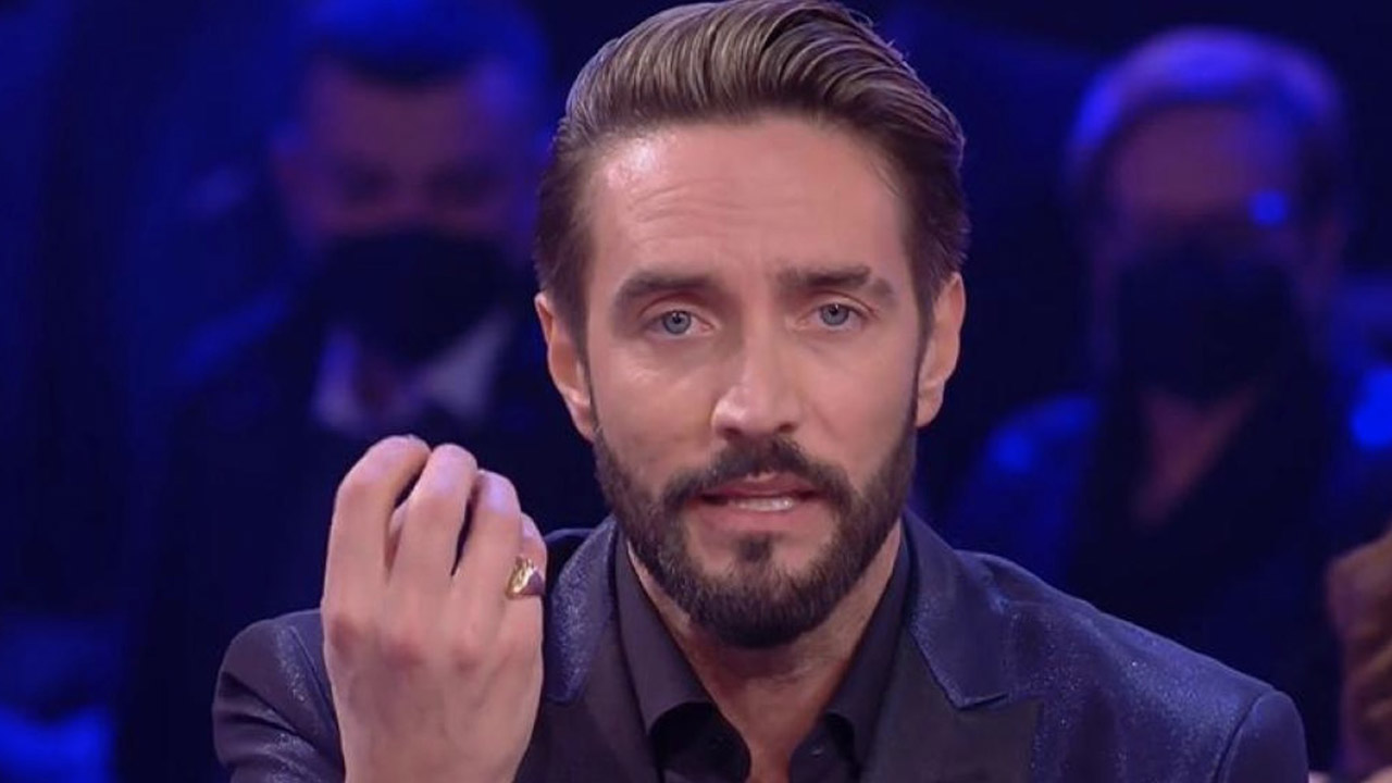 Alex Belli très dur avec un gieffino : "Être sournois et manipulateur"