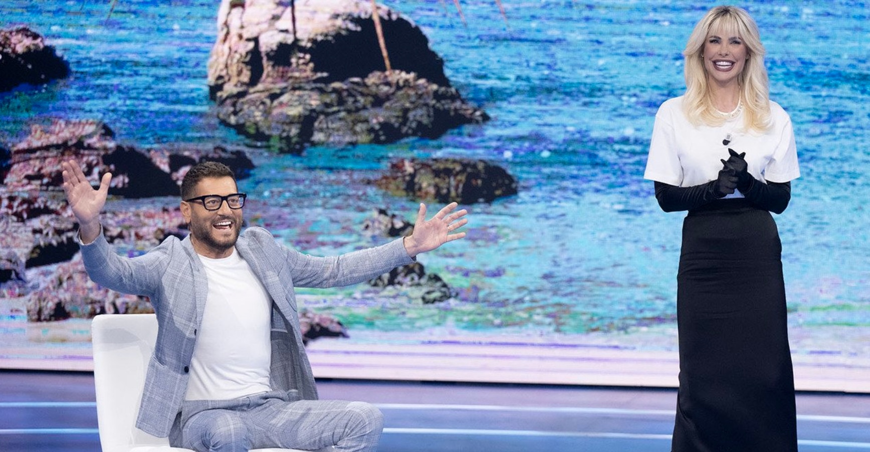 Enrico Papi prêt à quitter L'Isola dei Famosi "un geste a provoqué la colère des étages supérieurs de Mediaset"