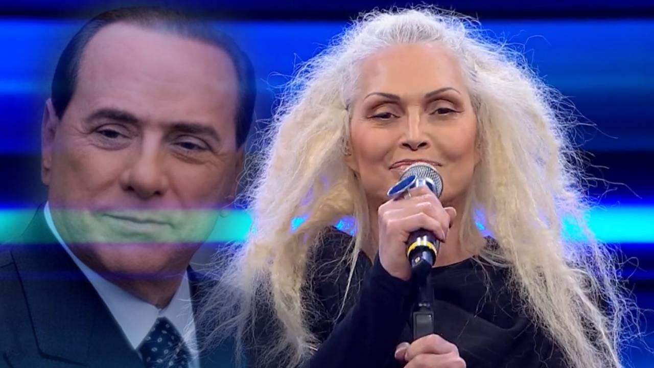Anna Oxa et un salut spécial à Silvio Berlusconi : "Maintenant, il est en route"