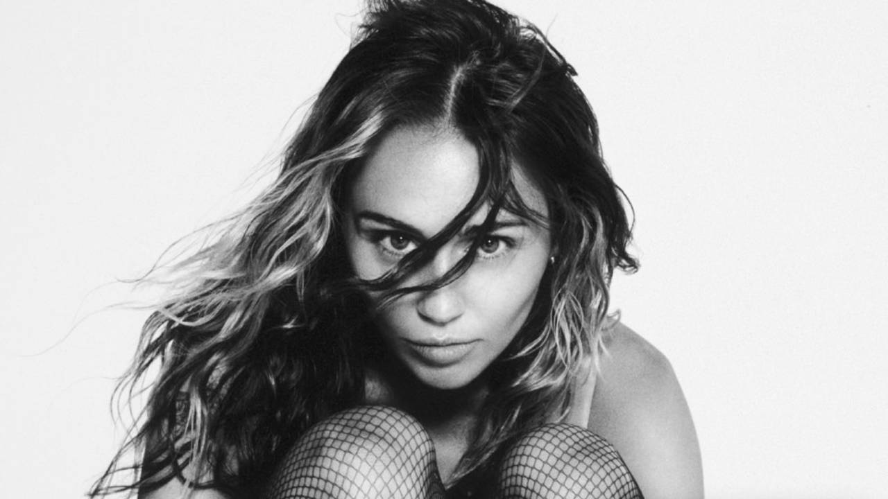 Miley Cyrus sort son nouveau single, Used To Be Young