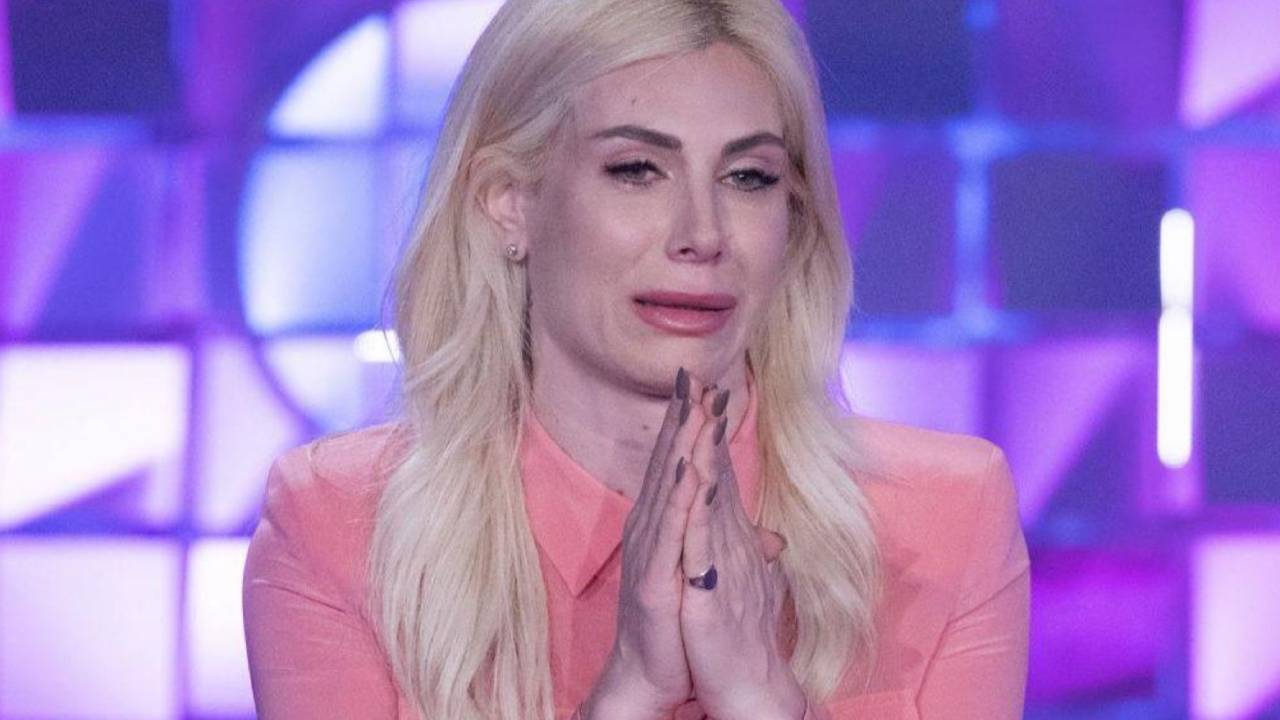 Paola Caruso furieuse : l'éclat et la vérité sur Big Brother
