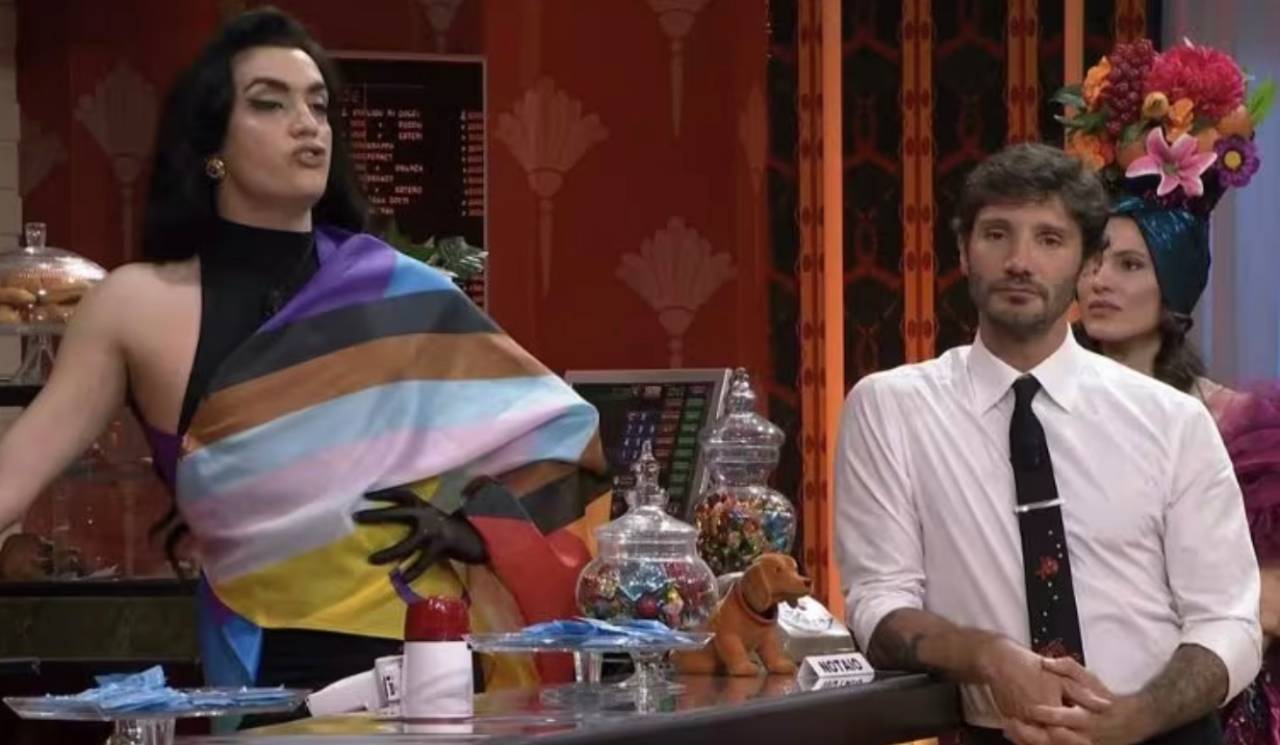 Ambrosia de Bar Stella : « À la télé, je faisais une caricature » et sa relation avec Stefano De Martino