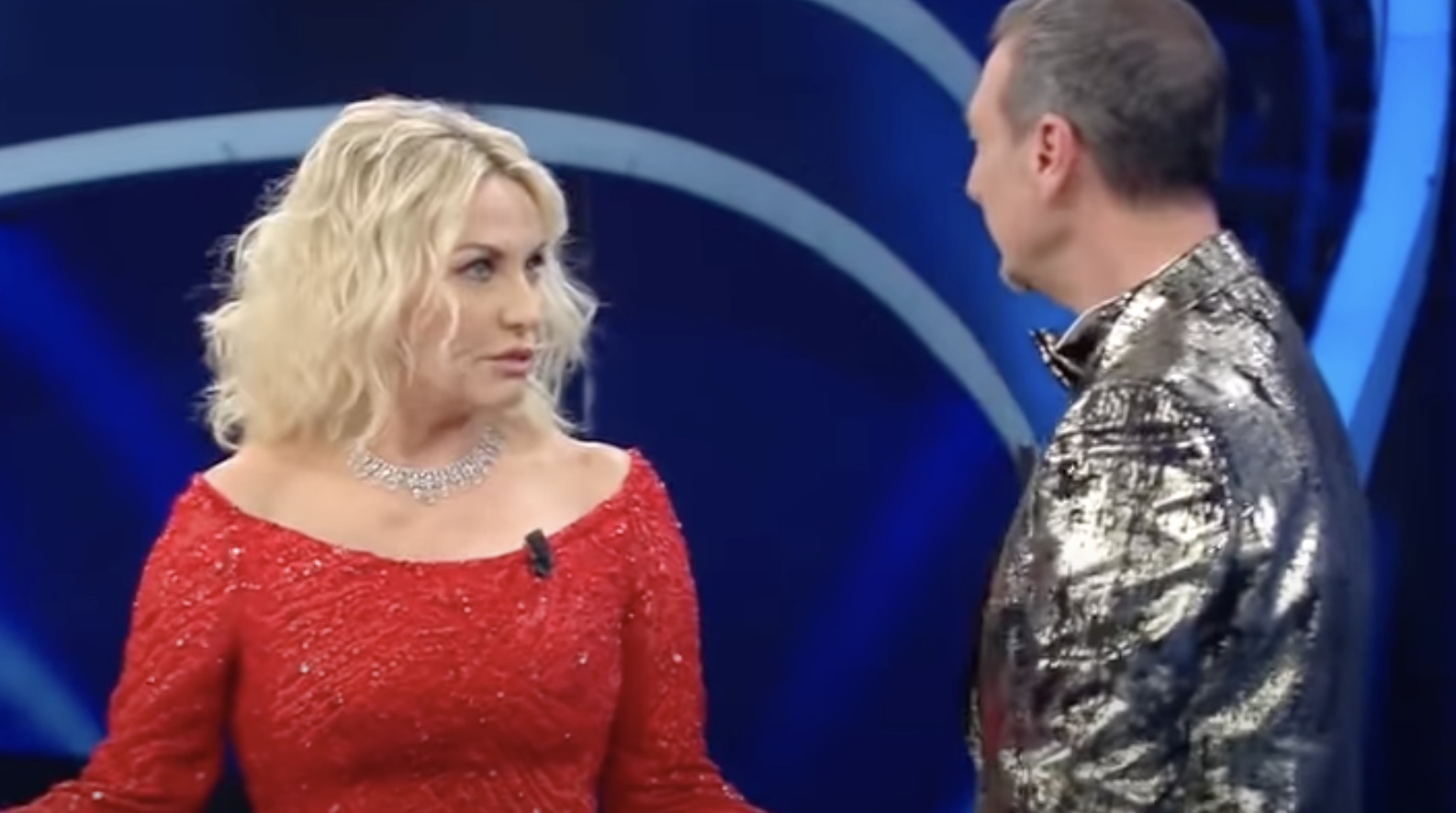 Antonella Clerici parle de Sanremo 2025 : "Je devrais évaluer les conditions"