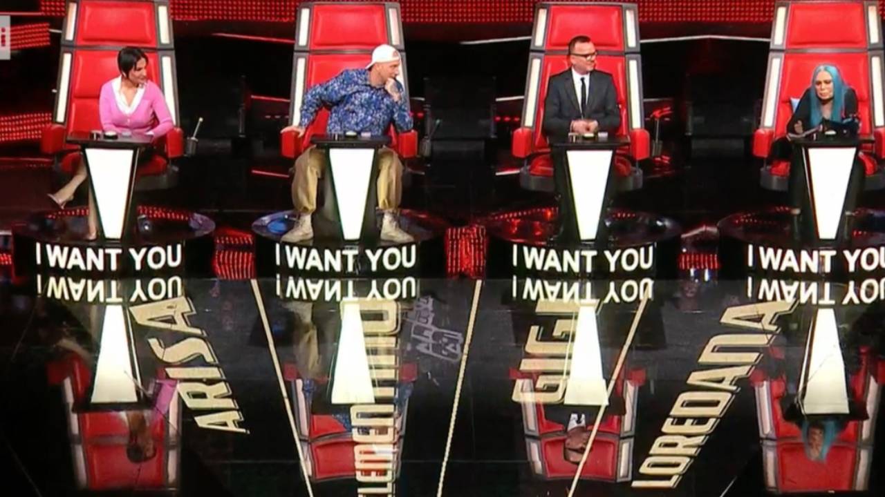 Grand de Sanremo sur The Voice Senior, seule Gigi le reconnaît : "Tu ne vois pas qui c'est ?"