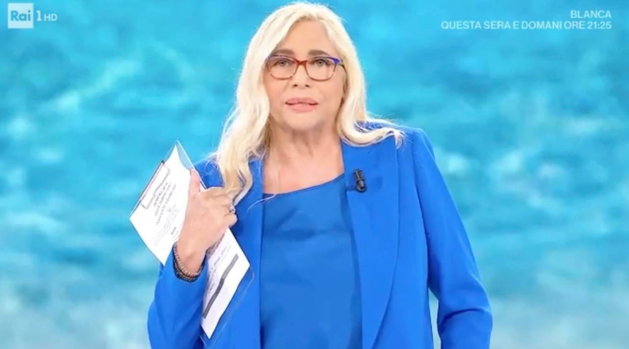 Mara Venier parle de Gaza-Israël et révèle : "C'est pourquoi j'ai interrompu Dargen D'Amico"