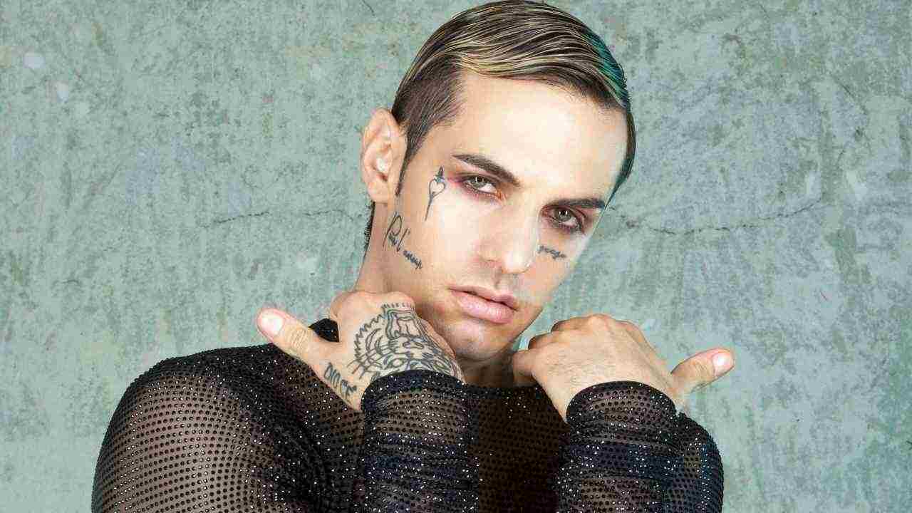Achille Lauro s'en prend aux anciens juges de X Factor